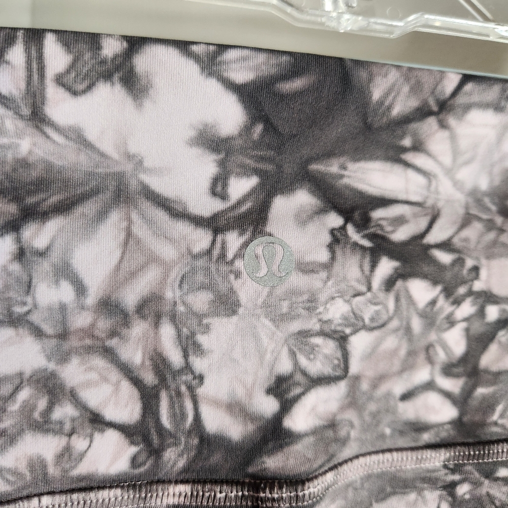 Lululemon womens size 10 Wunder Under high rise shibori tight luxtreme tie dye - Picture 4 of 5